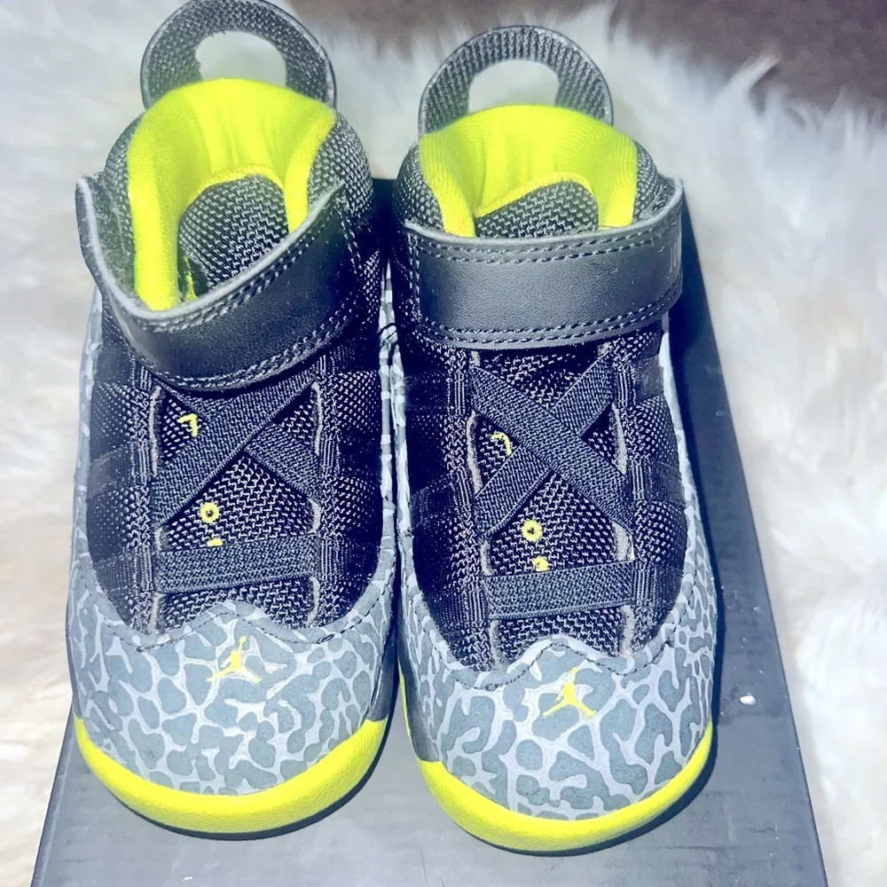 Jordan 6 Rings - Picture 1 of 6